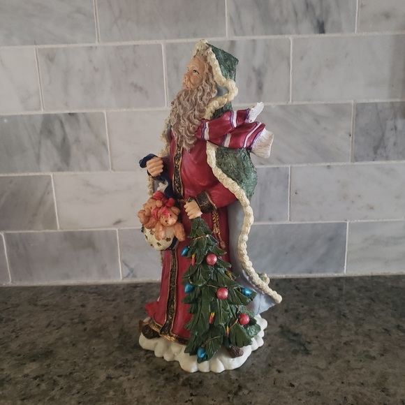 Vintage Santa Claus Figure with a Sack of Puppies & Christmas Tree, Hand Painted - Picture 6 of 11